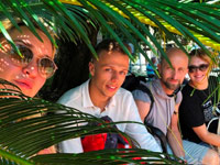 �� ������ ����� �������� ������ ����� ������-��� ���� � �����. ������������